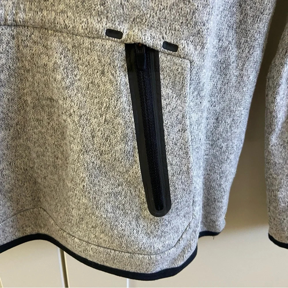 Nike womens Hypernatural Therma Fit pullover hooded sweatshirt - Picture 4 of 6